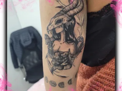 Tatouage femme bélier